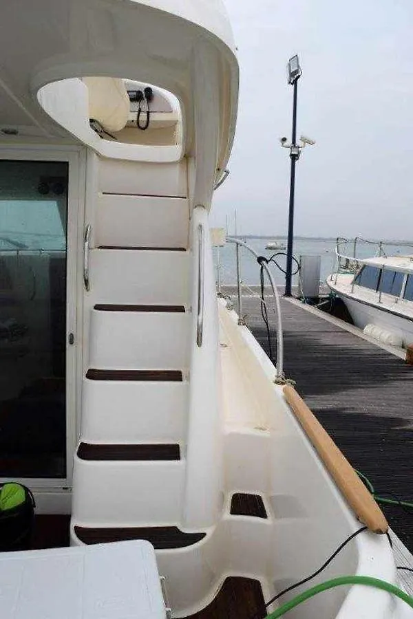 Yate De Lujo En Getxo Luxury Yacht In Getxo Hotel 0*,  Spain