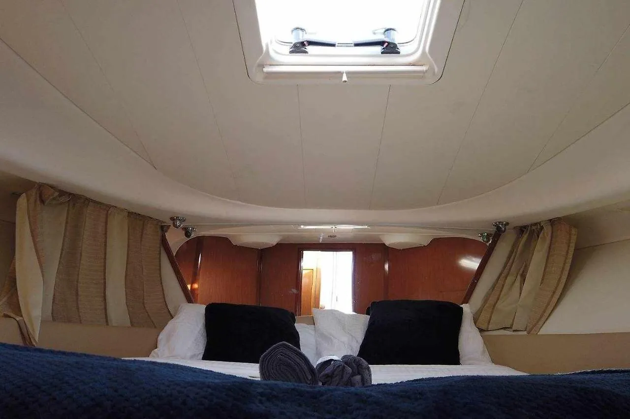 Yate De Lujo En Getxo Luxury Yacht In Getxo Hotel 0*,
